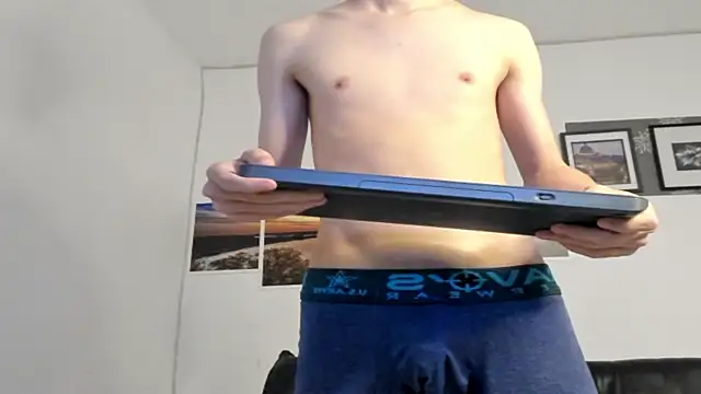 MAX_LEGEND webcam