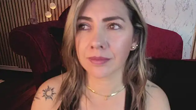 Isabella_lt webcam