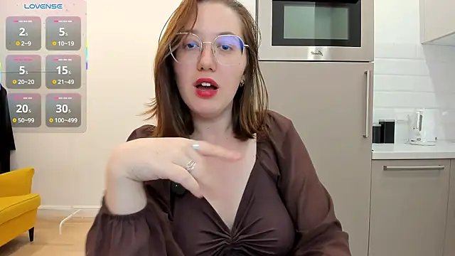 Charmy_Gracy webcam