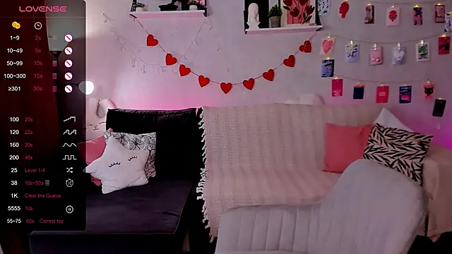 LanaBlu_ webcam