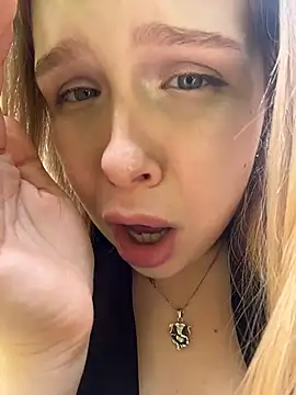 Liza_risky webcam