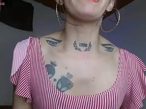 Scarlett_crastrawberry webcam