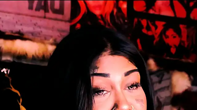indian_dreamgirl webcam