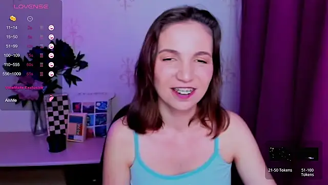 KindHazelHere_ live cam