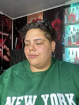 Hailey_Curvy live cam