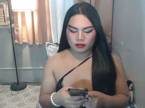 TSbrianaHugeCock webcam