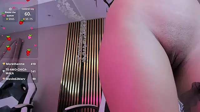 chloe_larson
