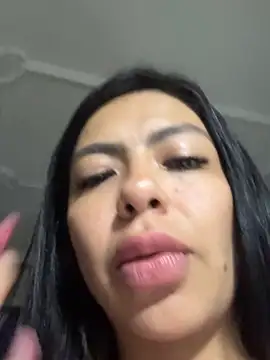 Noa_rousse01 live cam