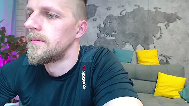 VikingChrisss live cam on StripChat