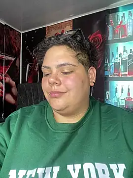 Hailey_Curvy live cam