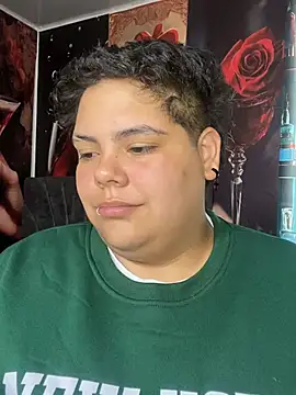 Hailey_Curvy webcam