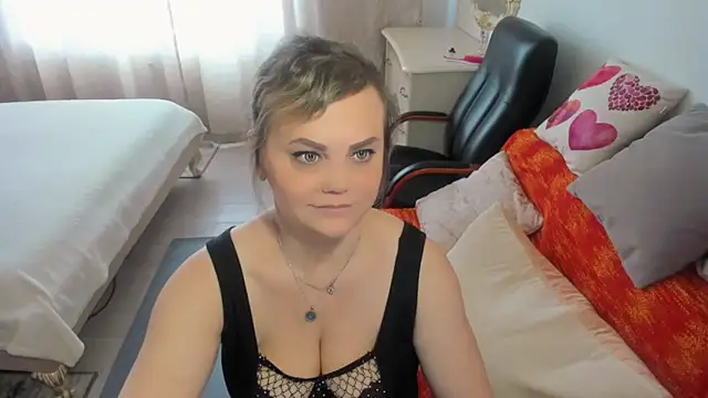 MildMature webcam