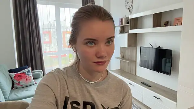 Watch doana_bebriti live on EroticFlix - High definition streams