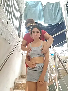 HOTANDSKINNY webcam