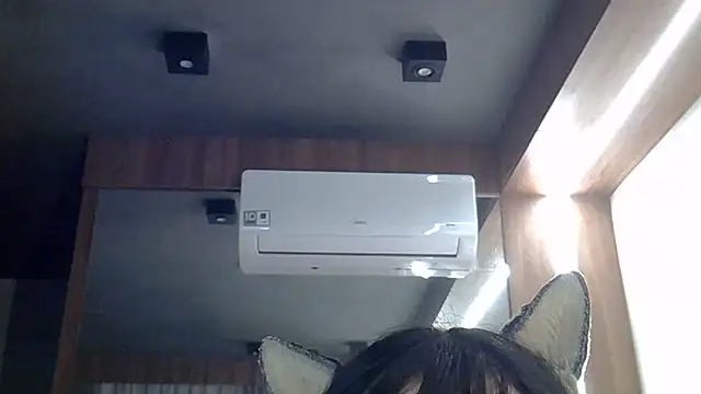 skinnykitten - SkinnyKitten's free webcam - UK Sex Cams