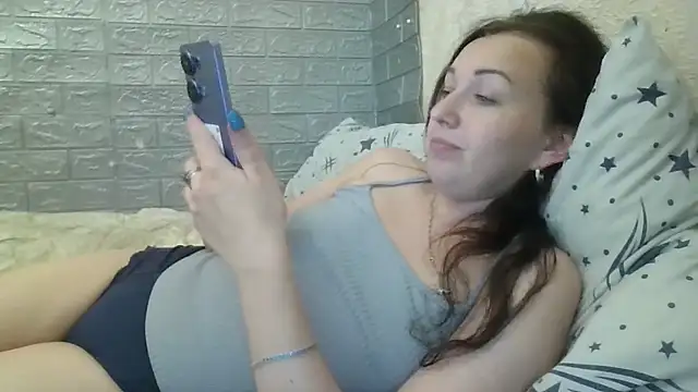 DanaNeon webcam