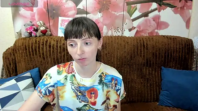 TayanaJons webcam