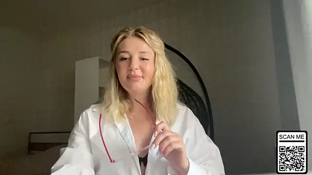 Blondie_xoxoxo webcam