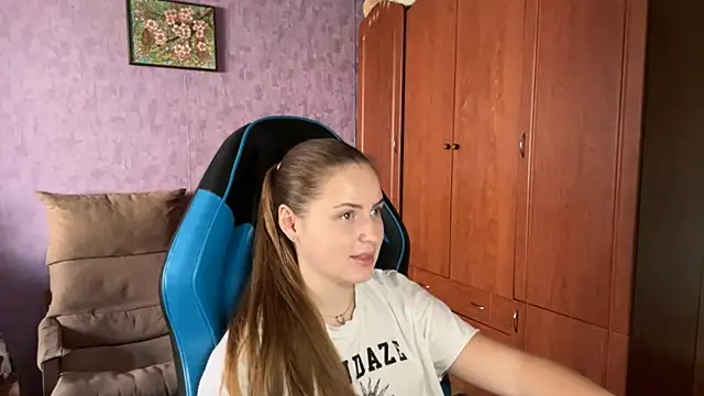SilkSinner_ webcam