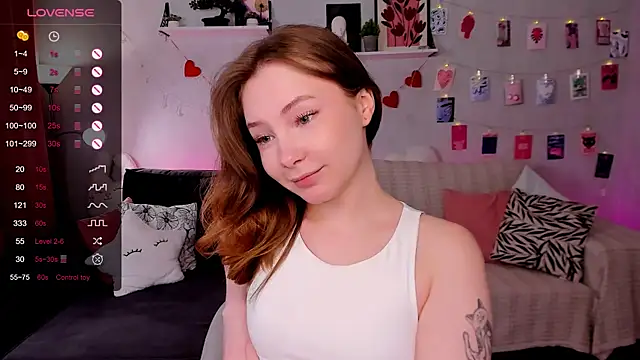 LanaBlu_ webcam