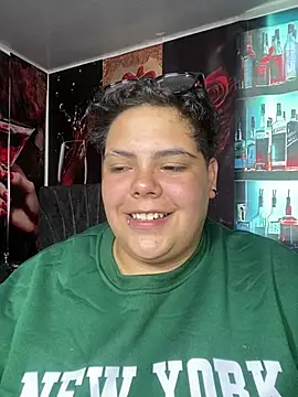 Hailey_Curvy webcam