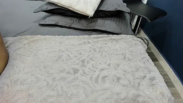 Charlie___Musk webcam