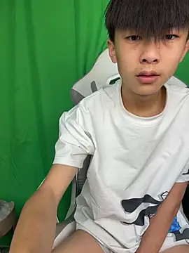 DD-101 Live Webcam on Stripchat