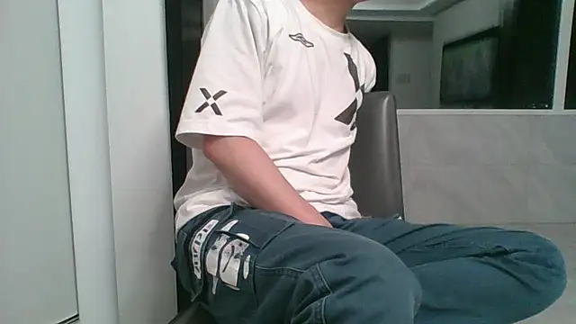 nole_china7 (Ask my age) - talk / fun / cum