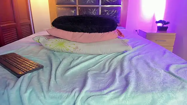 Zoe_sky1 webcam