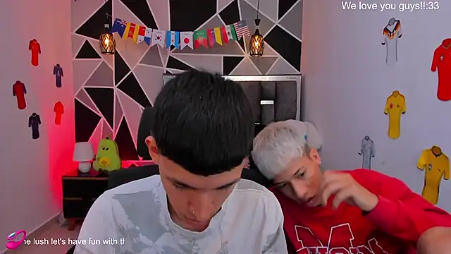 Juan_Nd_Steven live cam on StripChat
