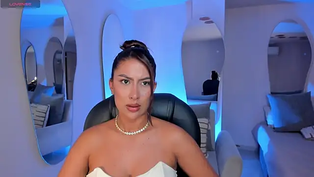 ArianaDumont webcam