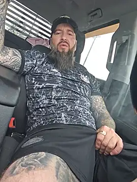 Beardedtattood webcam