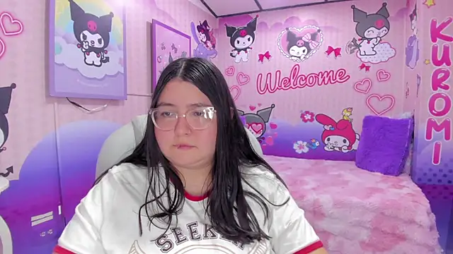 Dulce_meow live cam on StripChat