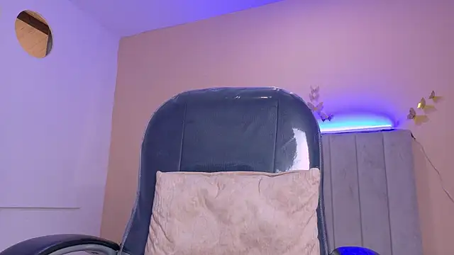 Nascary_Fox webcam