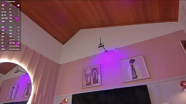 elodie_walker webcam