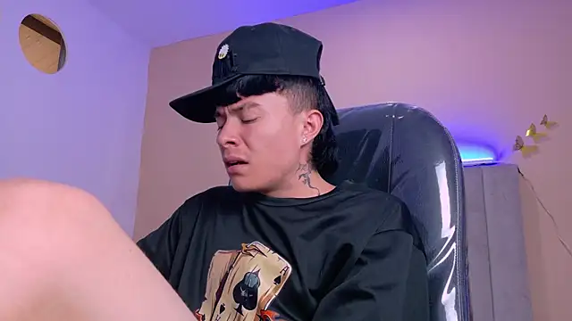 Nascary_Fox webcam