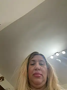 TheeaBlanco webcam