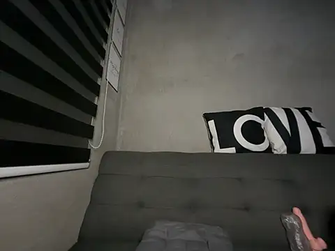 wild_apple69 webcam