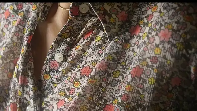 -AyeshaSinghania- webcam