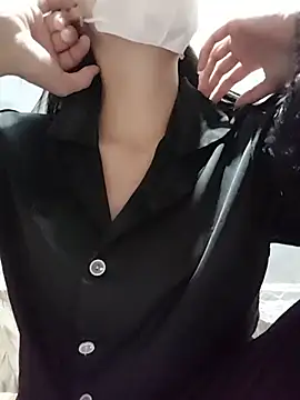Yui-Chen