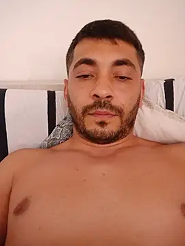 Arthuroo21 live cam on StripChat