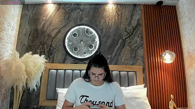BellaPeers_ webcam