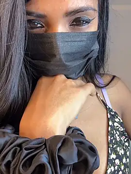 Lovely_Babiee live cam on StripChat