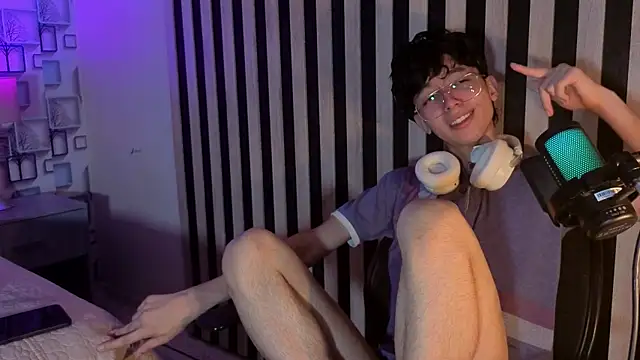 Twink_Sebas7 webcam