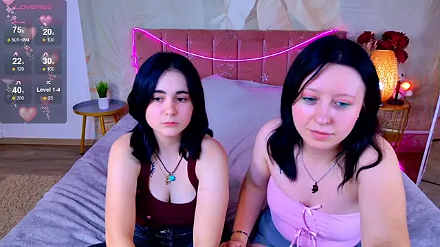 RuthHalll webcam