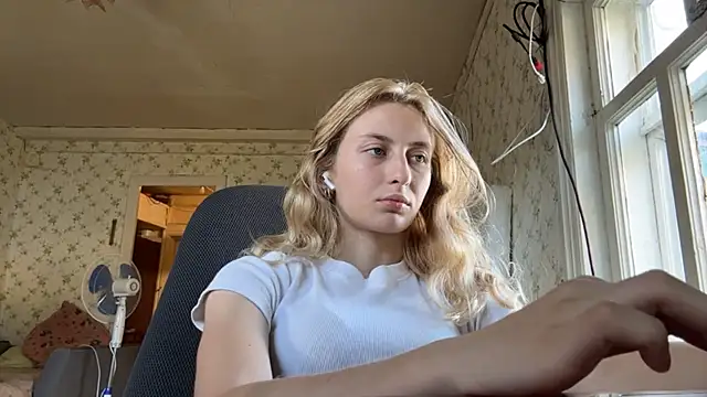 LisaBam webcam
