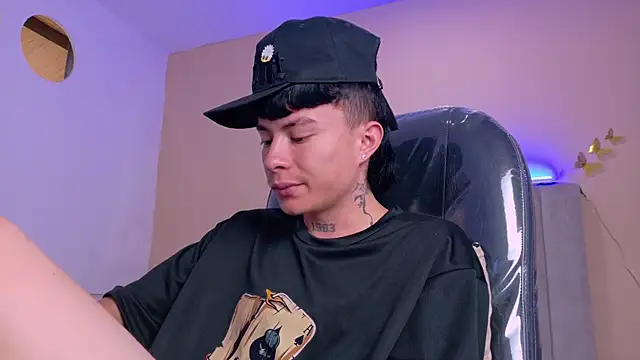 Nascary_Fox webcam