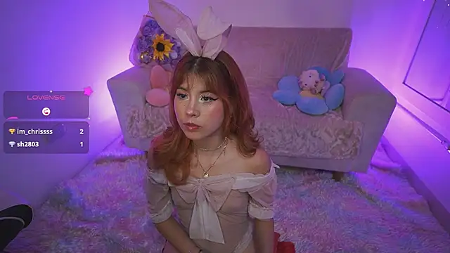 Watch DahliaGrey live on EroticFlix - High definition streams
