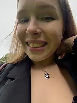 Liza_risky webcam