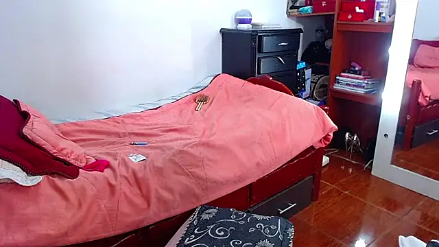 MariamGray1 webcam